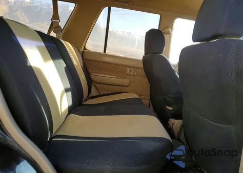 1994 Toyota 4Runner Vn39 Sr5 z USA, uszkodzony, nr VIN JT3VN39W4R0132034